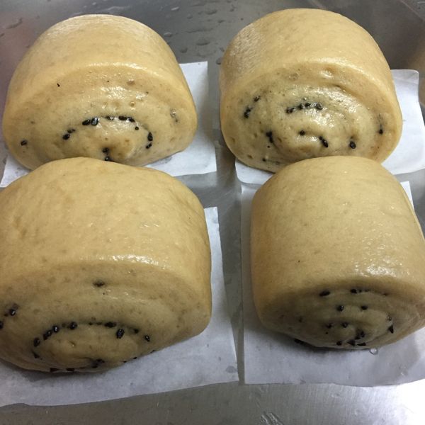 黑糖芝麻饅頭 : leeshuyeh一起做