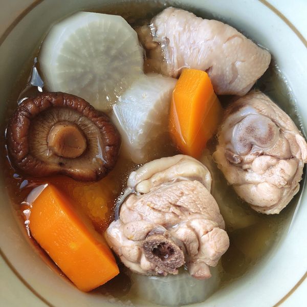 [大同電鍋] 黑白蘿蔔燉雞湯 : Green一起做