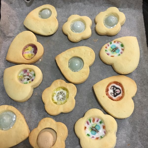 ｛心心相印之情人節應景餅乾｝彩繪玻璃餅乾 : Momo Chang一起做