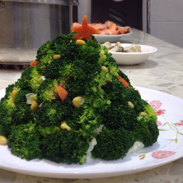 🎄綠花椰菜薯泥沙拉聖誕樹♪♪ : ㄚ敏一起做