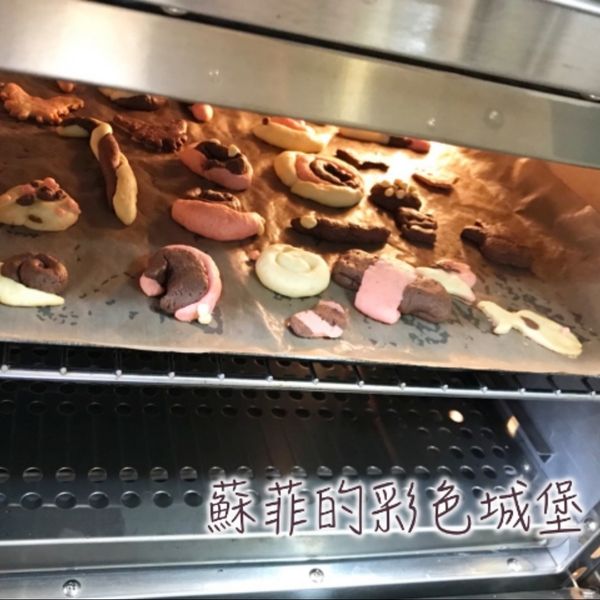 《應景聖誕》聖誕拐杖&聖誕手套造型餅乾 : 蘇菲的彩色城堡一起做