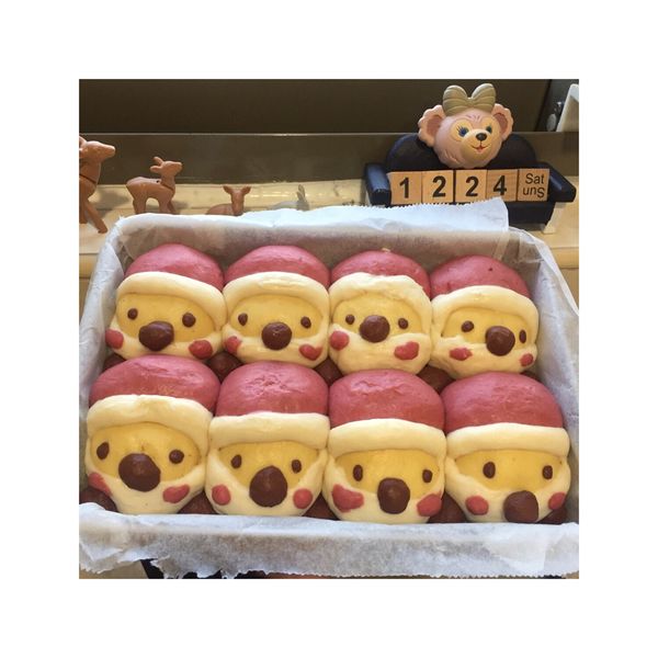 聖誕老人立體造型麵包 : Pettie Hsiao一起做