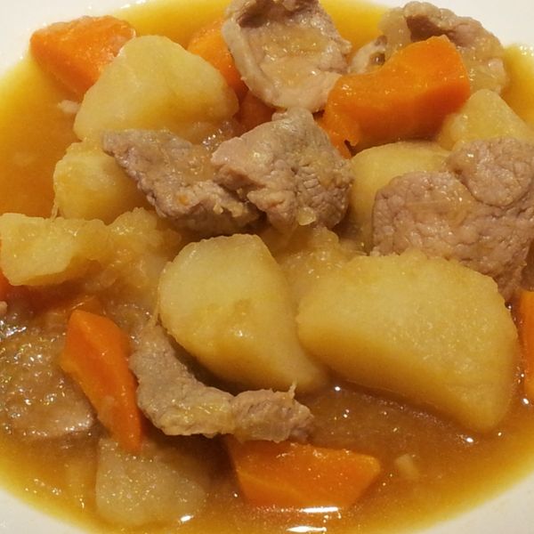 日式馬鈴薯燉肉：Alice Lee 一起做