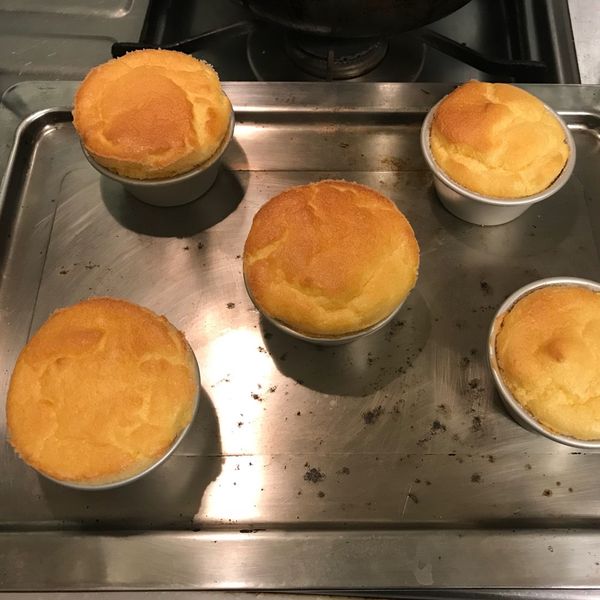 簡單做「原味舒芙蕾」三種材料一次搞定❤：egg 一起做