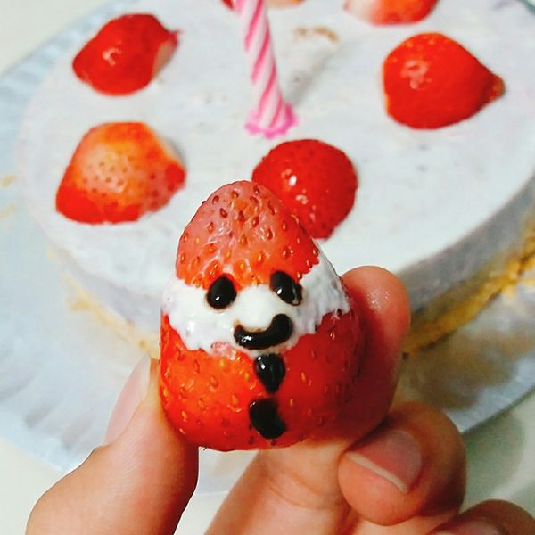 聖誕節-應景草莓鮮奶油聖誕雪人 : RH一起做