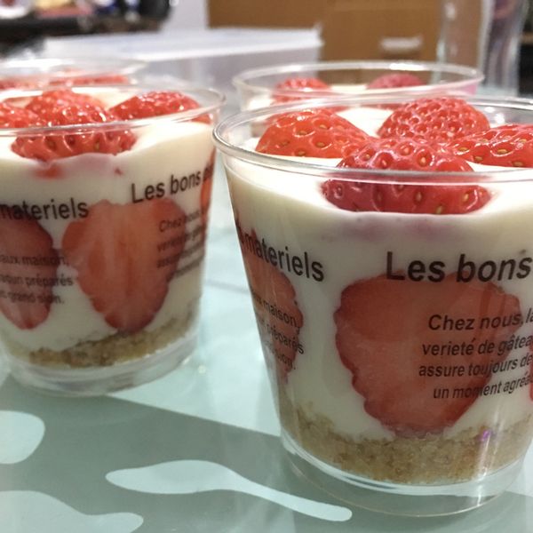 【免烤箱】特濃草莓生乳酪蛋糕：Joy Ia 一起做