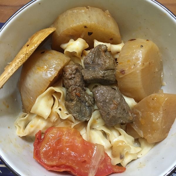 燉蘿蔔牛肉 : Tinaegg Tsao一起做