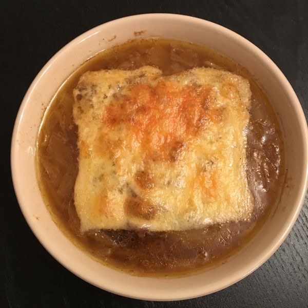 法式洋蔥湯（兩人份食譜）：李青青 一起做