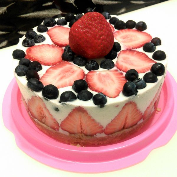 【免烤箱】特濃草莓生乳酪蛋糕：Yi-xuan LU 一起做