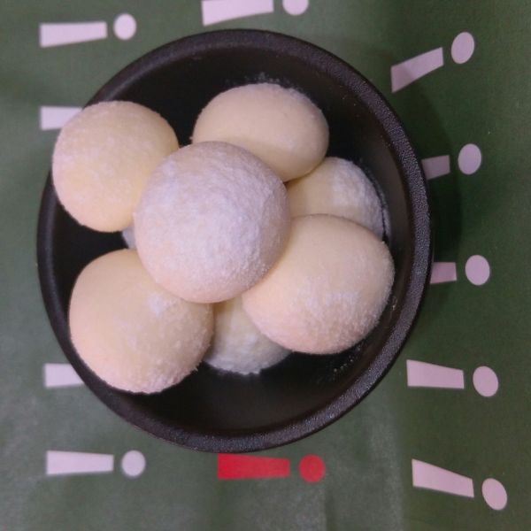 入口即化雪球餅乾 : 沙發馬鈴薯一起做