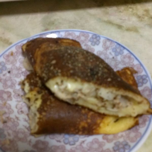 用鬆餅粉做 -  洋蔥鮪魚cheese 法式薄餅：黃馨儀 一起做