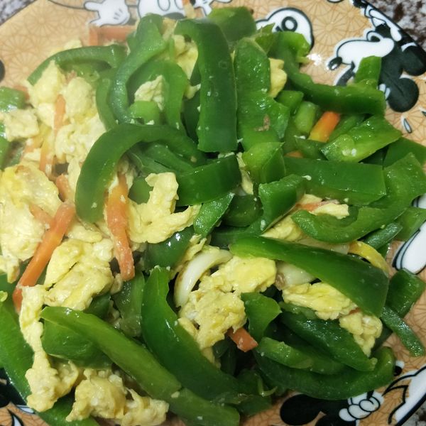 青椒炒蛋：璇 一起做