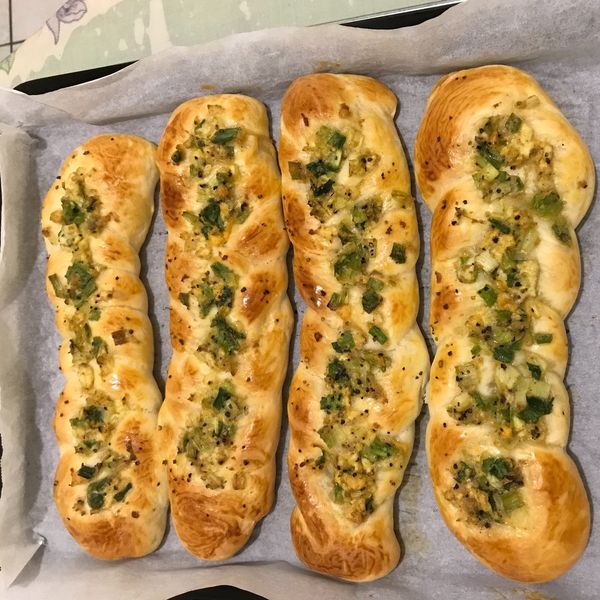 蔥花麵包-很多蔥的蒼阿胖：Yuku Tsao 一起做