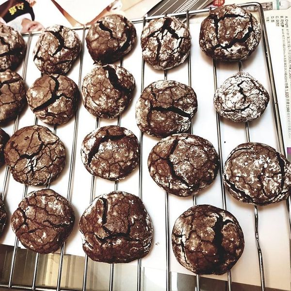 《應景聖誕》雪花裂紋可可餅乾～植物油版本 : Vicky Quo一起做