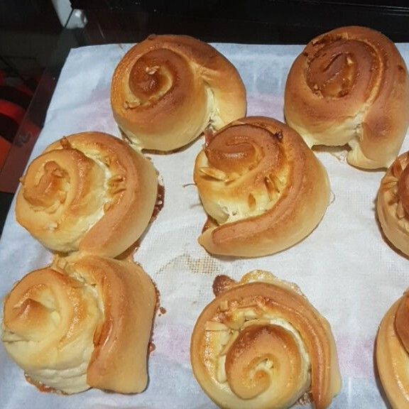 奶油杏仁卷：葛瑞絲 一起做