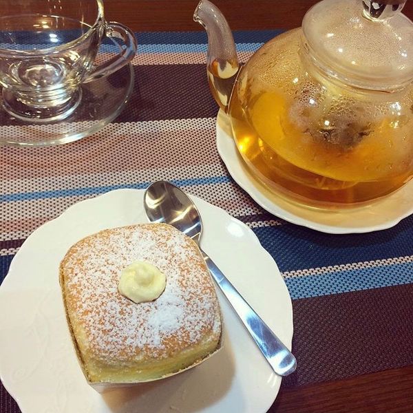 卡士達鮮奶油戚風杯子蛋糕 : 何佳珈一起做