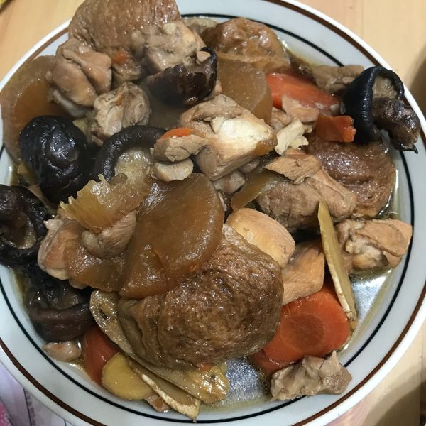 蘿蔔燒雞:Yki Chang 一起做