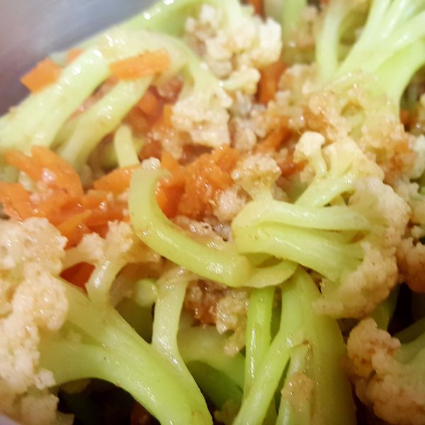 十分鐘上菜─油水炒沙茶白花椰：麻吉燒 一起做