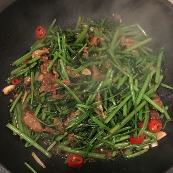 空心菜沙茶牛肉 : Joy一起做