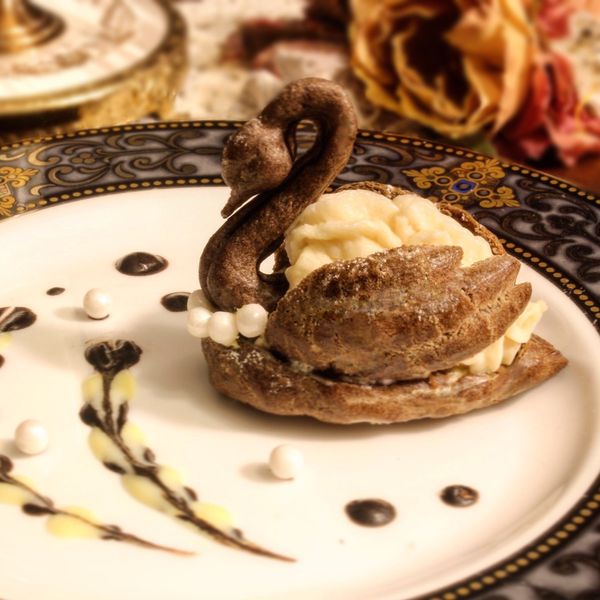 巧克力草莓天鵝泡芙 : AlvitrE一起做