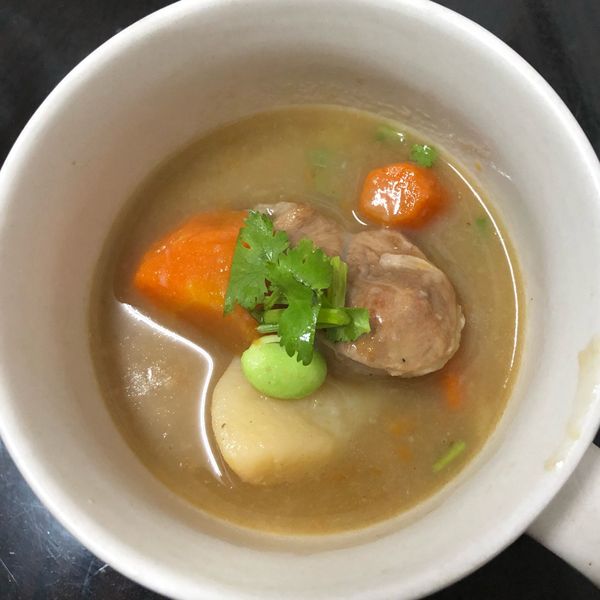 馬鈴薯燉肉『電子鍋』 : Nana Huang一起做