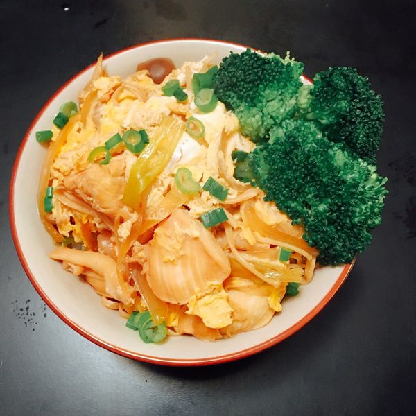 親子丼(15分鐘快速完成)：lily yang 一起做