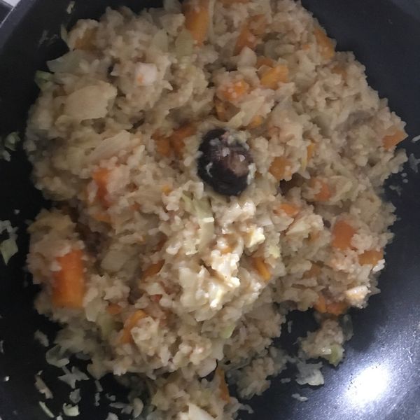 日式高麗菜干貝炊飯：Eva Chen 一起做