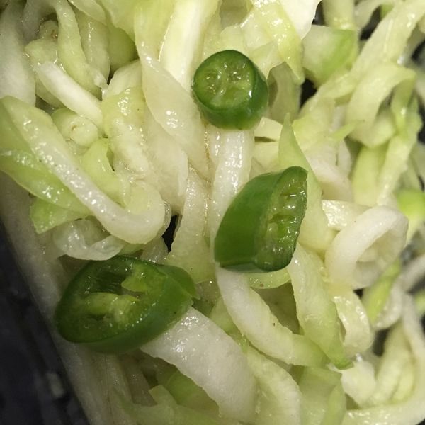 〈夏日抗發炎料理〉 酸辣佛手瓜 : 陳61一起做