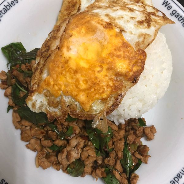 泰式肉碎煎蛋飯 : Nana Huang一起做