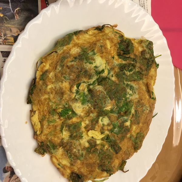 芹菜葉煎蛋：妮 一起做