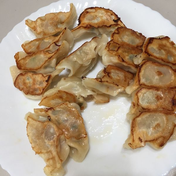 懶人脆皮煎餃：簡單吃簡單 一起做