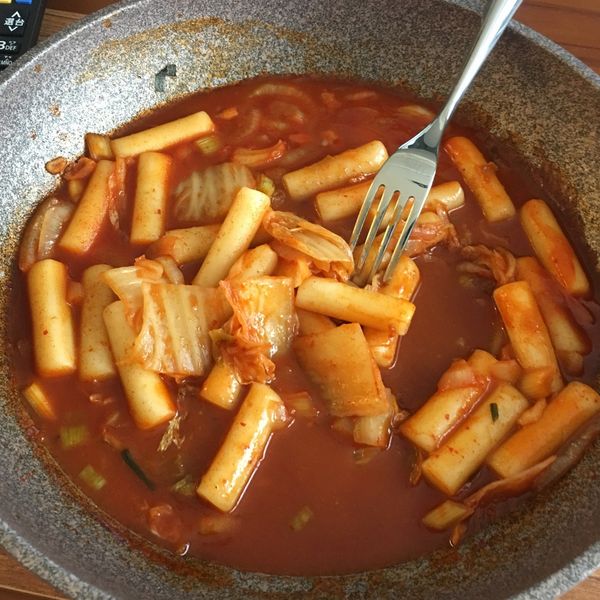 韓國泡菜炒年糕:花式小燒包烤cake 一起做