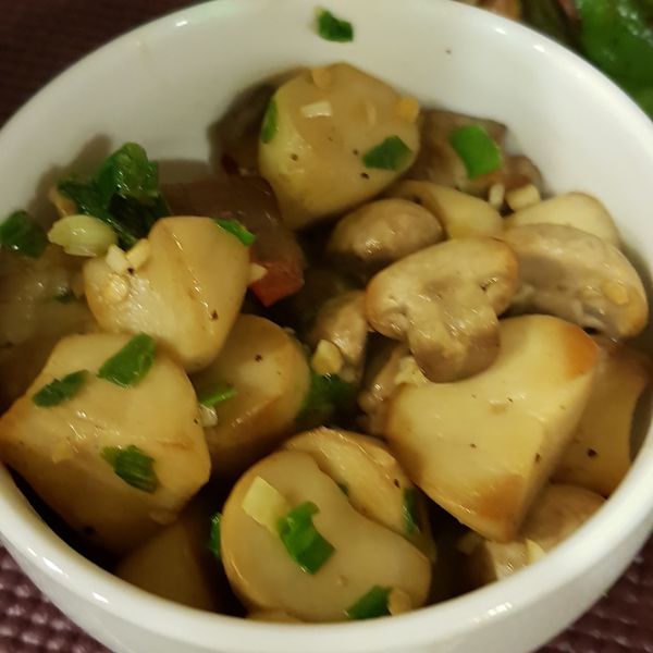 椒鹽杏鮑菇 : 佳潔一起做