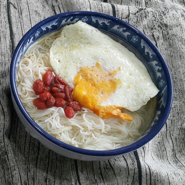 麻油雞麵線：ivy 一起做