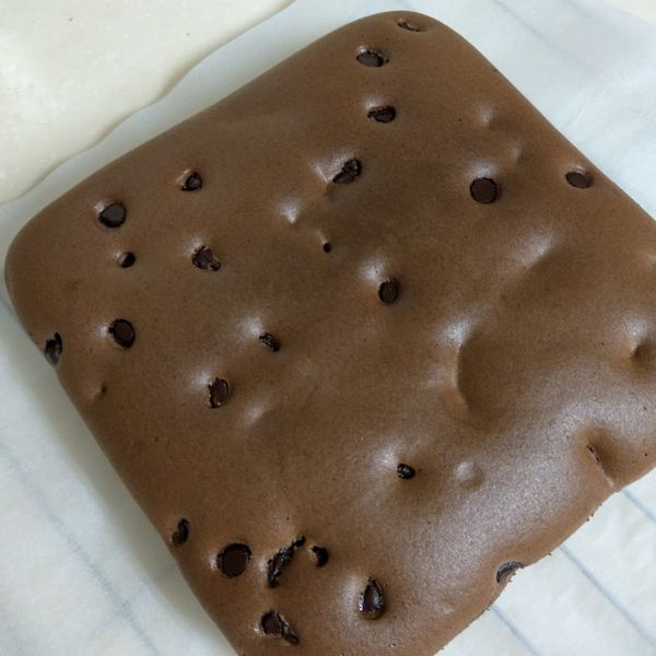 法芙娜可可枕頭蛋糕（燙麵戚風、水浴法）：rola 一起做