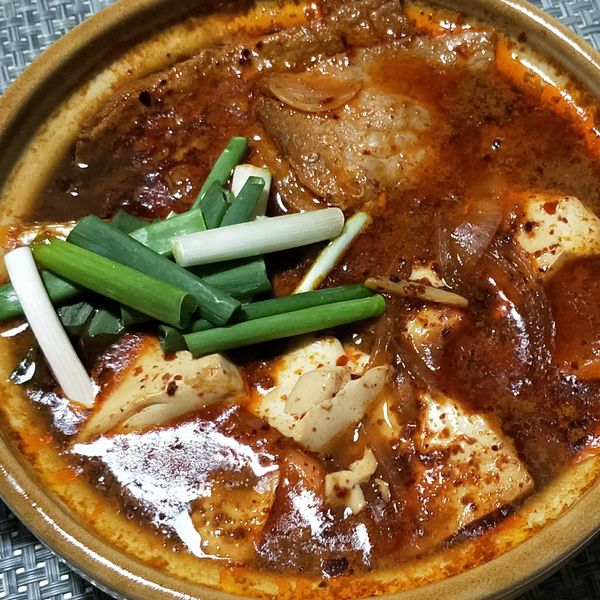 韓式牛肉豆腐鍋 : 愛碎唸的人妻煮婦一起做