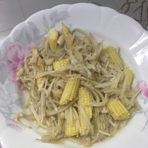 金針菇炒玉米筍：賴素華 一起做