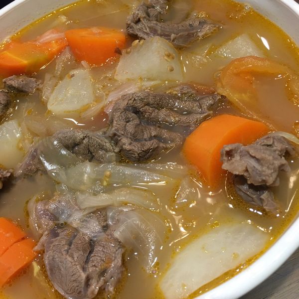 清燉番茄牛肉湯：樂樂媽廚房遊戲室 一起做