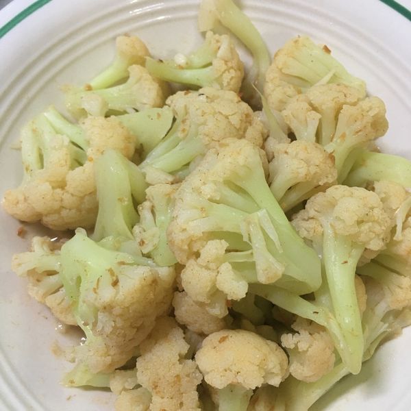 十分鐘上菜─油水炒沙茶白花椰：賴素華 一起做