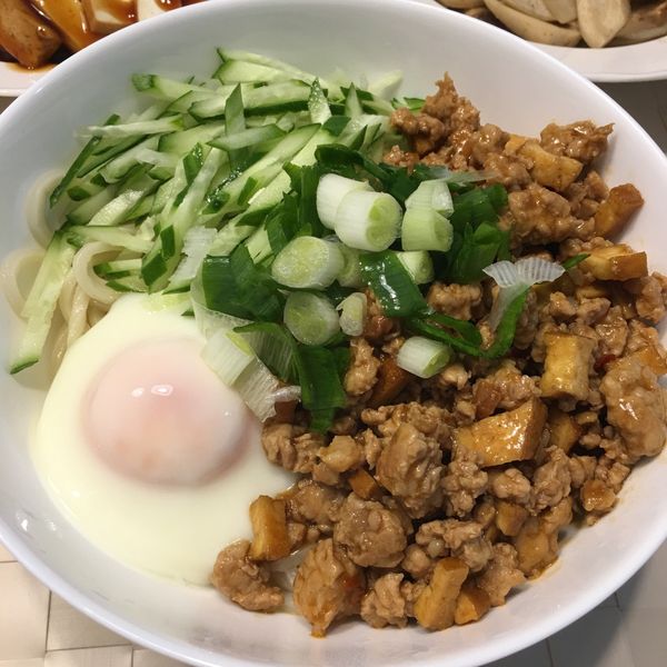 眷村炸醬麵 : 林上崴一起做