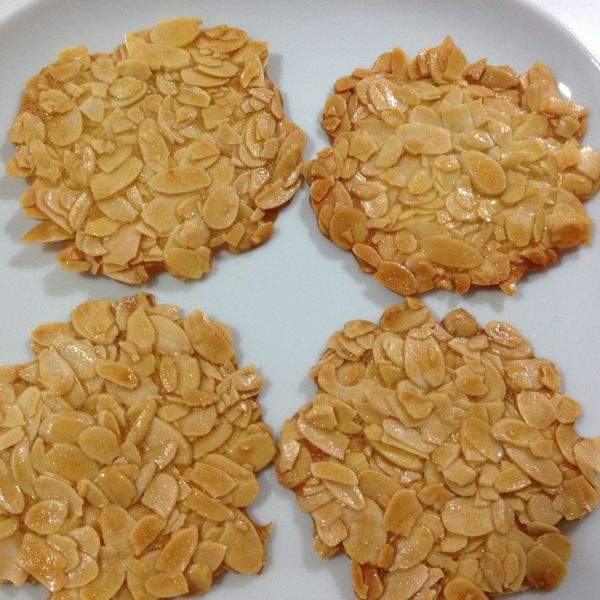 吃了就停不了口的～杏仁瓦片 : Gemma一起做