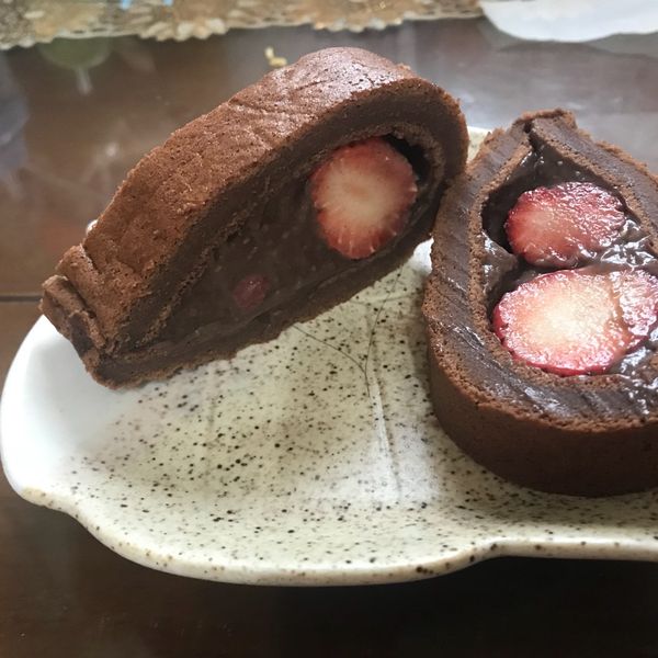 🍓濃郁可可草莓蛋糕捲(影音食譜) : Shih-Ching Lo一起做
