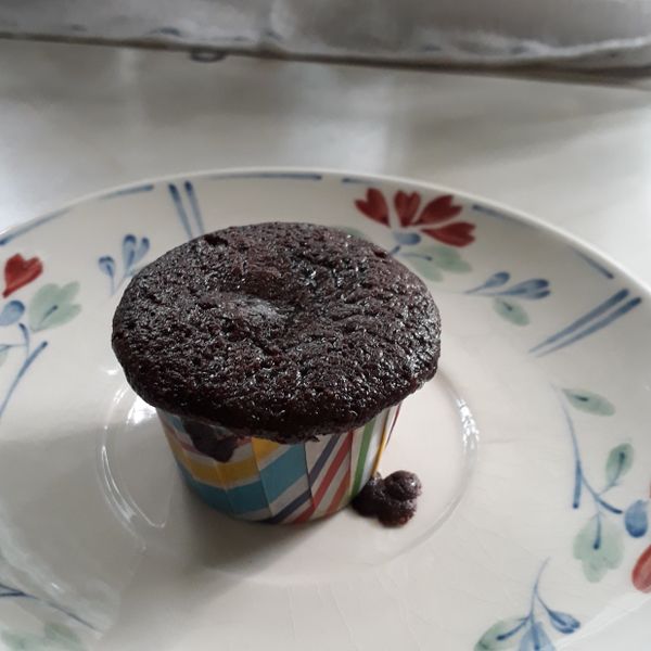 熔岩巧克力蛋糕 : yoke一起做