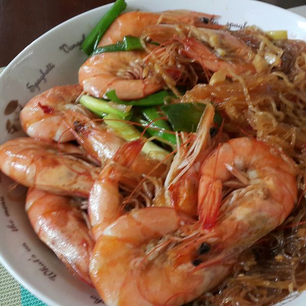 鮮蝦粉絲煲 : 鄒明珊一起做