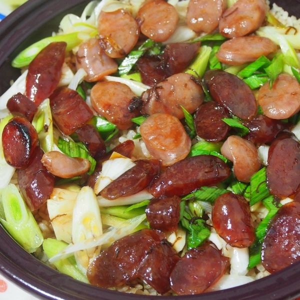 蒜苗臘腸煲仔飯【一鍋煮】 : 林紫惠一起做