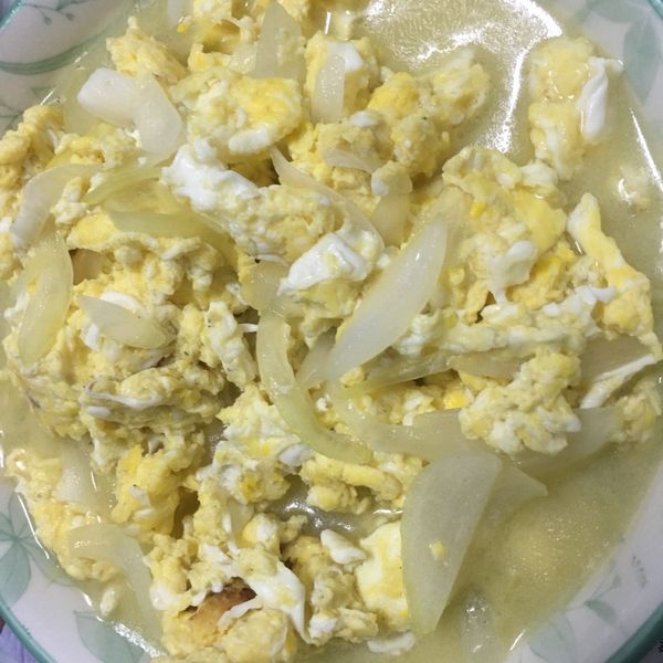 洋蔥炒滑蛋 : 帕克一起做