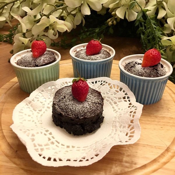 熔岩巧克力蛋糕 (半融巧克力蛋糕) : Bella一起做