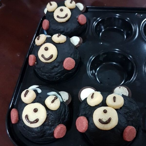 熊本熊竹碳造型麵包（くまモンパン）：葛瑞絲 一起做