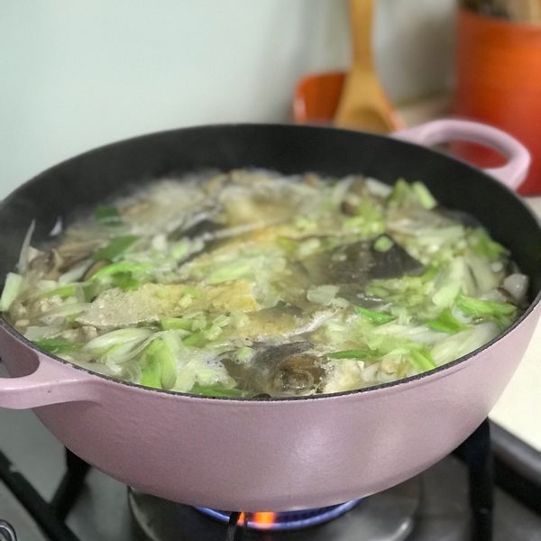 好蕾絲上菜--老饕最愛:古早味白鯧米粉湯:Michelle Chiang 一起做