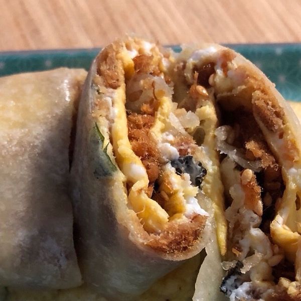 ♥我的手作料理♥ 肉鬆蛋餅。南部粉漿口味：lisa 一起做